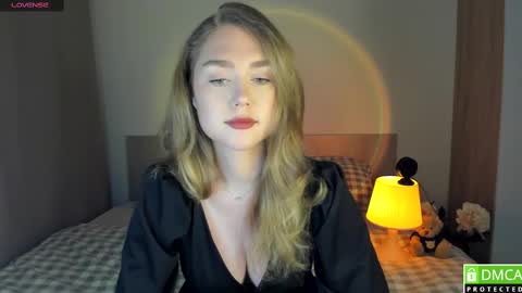 Snapshot of vanessa_maes chatting on 03-05-25, 11:27 Vanessa Maes online show from 03-05-25, 11:27