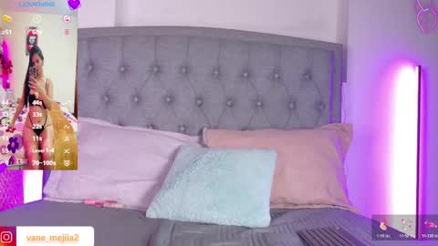 vanessa_mejiia online show from 05-26-26, 08:49