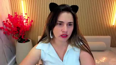 Snapshot of vanessa_tp chatting on 06-11-26, 08:40 Vane . online show from 06-11-26, 08:40