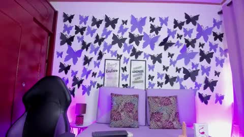 Vanessa  online show from 02-12-25, 12:22