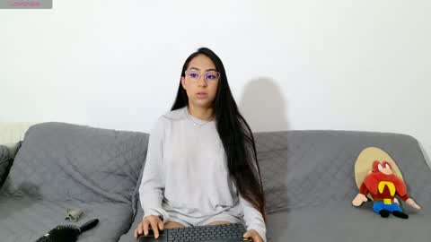 Snapshot of vanessaadol chatting on 05-16-26, 08:55 vanessaadol online show from 05-16-26, 08:55