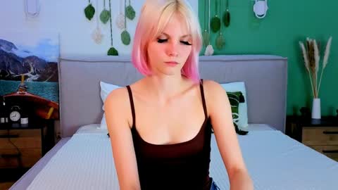 Vanessa online show from 03-26-26, 03:39