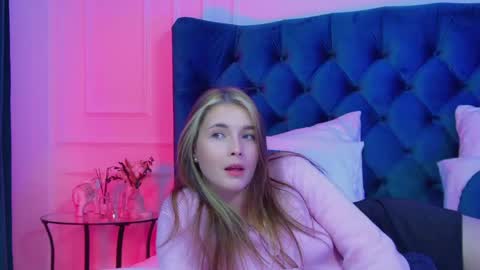 Vanessa online show from 05-09-26, 07:19