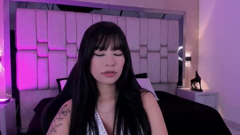 vanessaduval online show from 03-04-26, 08:59