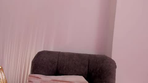 Snapshot of vanessajohnsonn chatting on 05-22-26, 10:04 vanessajohnsonn online show from 05-22-26, 10:04