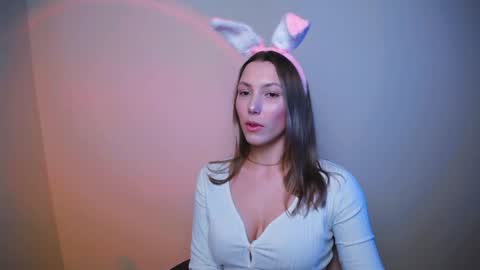 Snapshot of vanessakim_ chatting on 12-28-24, 10:02 Vanessa online show from 12-28-24, 10:02