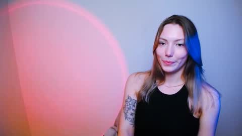 Snapshot of vanessakim_ chatting on 01-22-25, 02:04 Vanessa online show from 01-22-25, 02:04