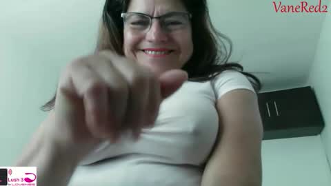 Vanesared2 online show from 10-16-25, 01:45