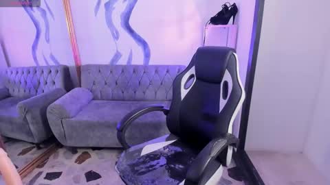 vanessascott_ online show from 03-14-26, 06:30