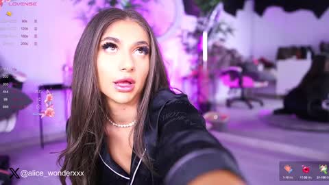 Vanessa Simon online show from 02-02-25, 06:37