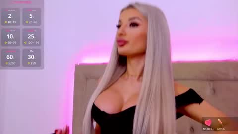 Snapshot of vanessavanne chatting on 02-13-25, 02:31 Vanessa online show from 02-13-25, 02:31