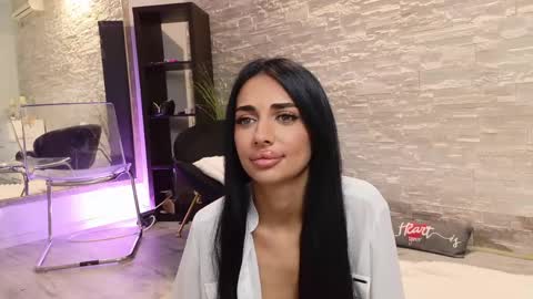 Vanessa online show from 05-30-26, 06:05