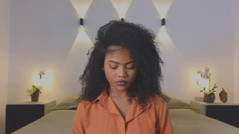 Snapshot of vanestrauss chatting on 09-10-25, 09:26 New account follow me online show from 09-10-25, 09:26