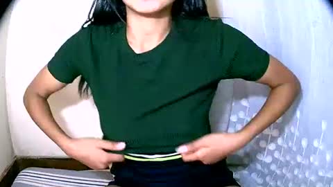 Snapshot of vanih27 chatting on 06-06-26, 07:51 vanih27 online show from 06-06-26, 07:51