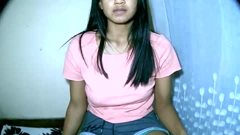 Snapshot of vanih27 chatting on 06-21-26, 10:29 vanih27 online show from 06-21-26, 10:29