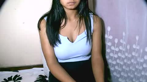 Snapshot of vanih27 chatting on 07-11-26, 08:44 vanih27 online show from 07-11-26, 08:44