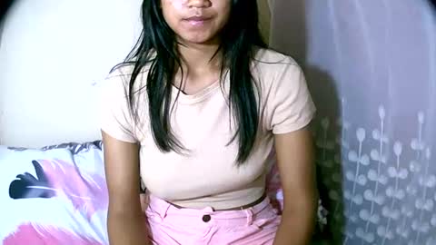 Snapshot of vanih27 chatting on 07-18-26, 07:39 vanih27 online show from 07-18-26, 07:39