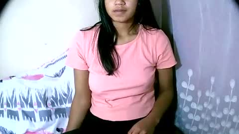 Snapshot of vanih27 chatting on 07-27-26, 08:05 vanih27 online show from 07-27-26, 08:05