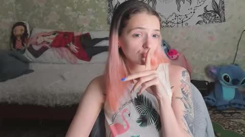 Snapshot of vanilla_arya chatting on 09-15-25, 11:54 Adelina online show from 09-15-25, 11:54