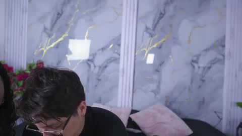 vanilla_hot_ online show from 12-21-25, 07:21