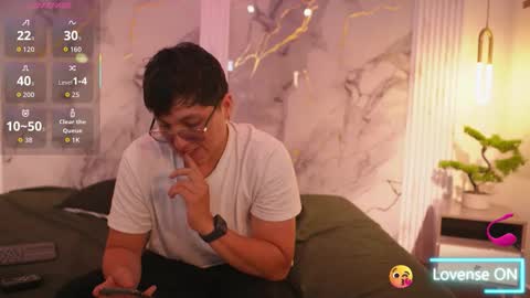 vanilla_hot_ online show from 01-10-26, 07:37