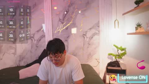 vanilla_hot_ online show from 01-13-26, 03:34