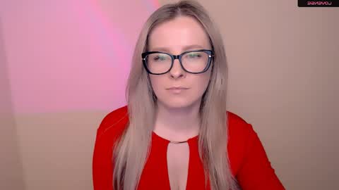 Mia online show from 04-17-26, 04:32