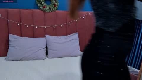 Sofia online show from 12-23-24, 12:57