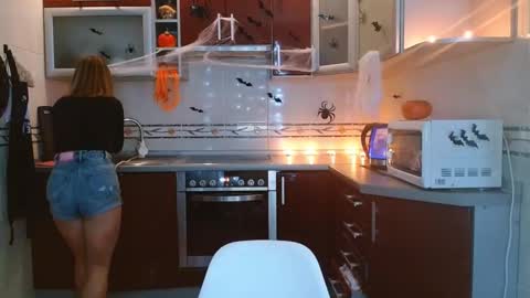 VanillaMuffin online show from 10-31-25, 07:09