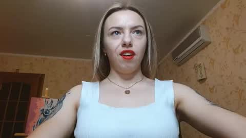 VanillaMuffin online show from 11-13-25, 01:43