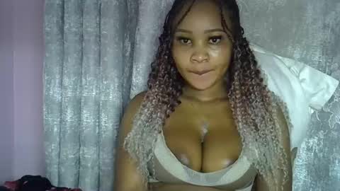 vanillavenus online show from 05-06-26, 02:11
