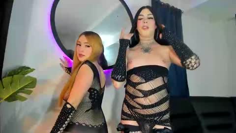 Vanessa online show from 10-18-25, 05:10