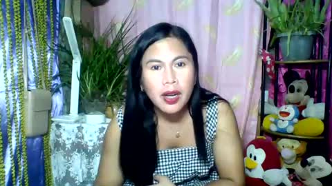 Snapshot of vannesa_0910 chatting on 07-10-26, 05:15 vannesa_0910 online show from 07-10-26, 05:15
