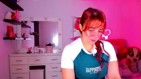Snapshot of vannessa_shy chatting on 06-19-26, 10:57 Vanesa online show from 06-19-26, 10:57