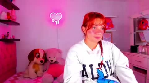 Snapshot of vannessa_shy chatting on 07-15-26, 12:38 Vanesa online show from 07-15-26, 12:38