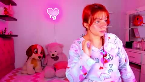 Snapshot of vannessa_shy chatting on 07-16-26, 01:17 Vanesa online show from 07-16-26, 01:17