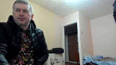 Snapshot of vano_822 chatting on 10-05-25, 10:18 vano_822 online show from 10-05-25, 10:18