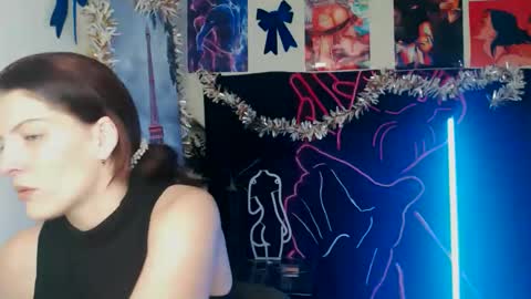 Vanessa online show from 12-15-25, 07:56