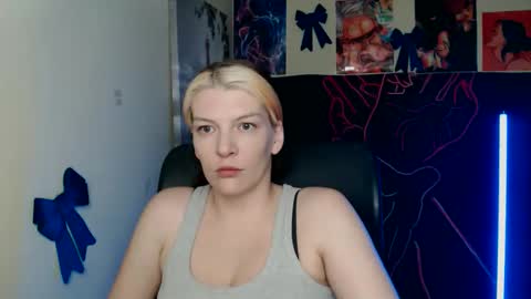 Vanessa online show from 04-14-26, 04:46