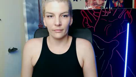 Vanessa online show from 05-20-26, 02:56