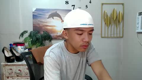 Snapshot of vanxxx2005 chatting on 01-18-25, 07:58 vanxxx2005 online show from 01-18-25, 07:58