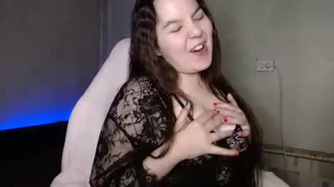 Var Kiss online show from 05-15-26, 07:37