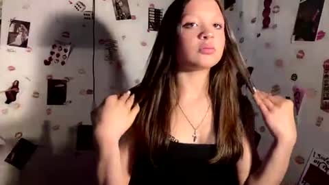 Anny online show from 07-14-26, 10:21