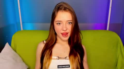 VasilisaLove online show from 06-20-26, 01:52