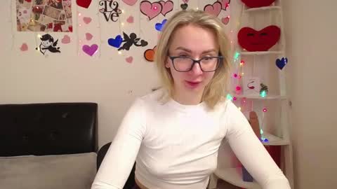 Snapshot of vasilisasii chatting on 02-08-25, 06:33 Vasilisa online show from 02-08-25, 06:33