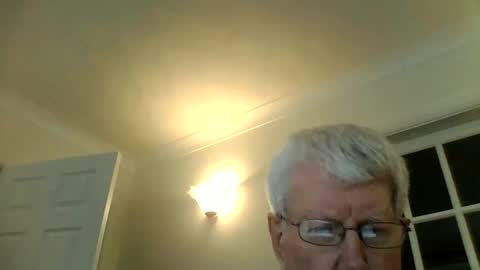 Snapshot of vassus chatting on 01-08-25, 10:48 vassus online show from 01-08-25, 10:48