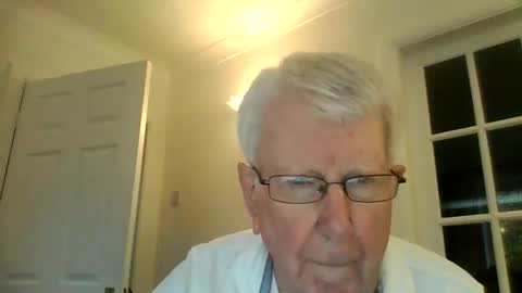 Snapshot of vassus chatting on 10-20-25, 08:48 vassus online show from 10-20-25, 08:48