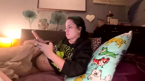 vaua089 online show from 12-17-25, 01:22