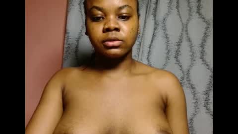 Snapshot of vee62 chatting on 05-27-26, 01:57 vee62 online show from 05-27-26, 01:57