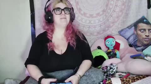 Veronica Lehane online show from 12-29-24, 06:14